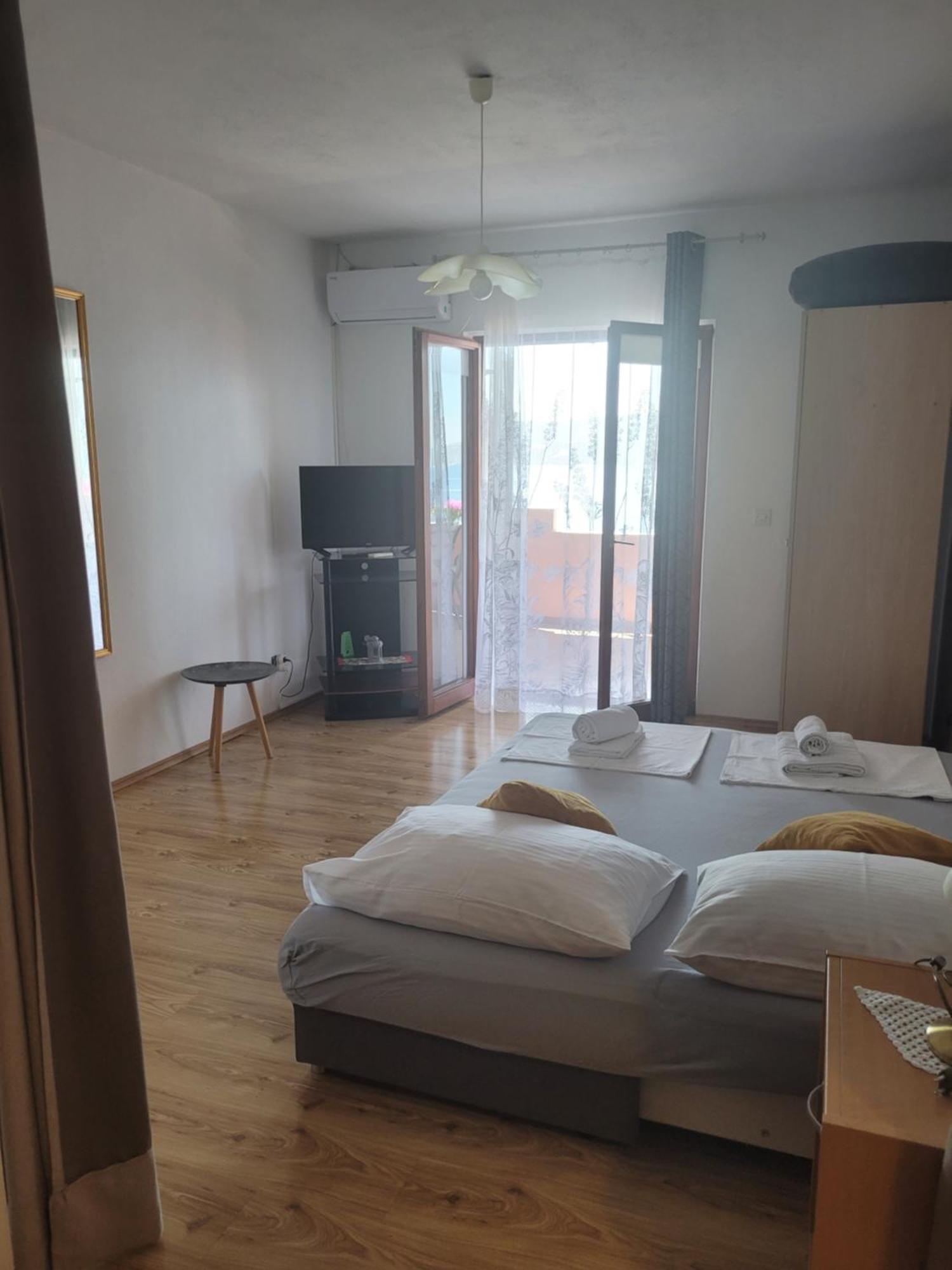 Apartments Coko Omis Phòng bức ảnh