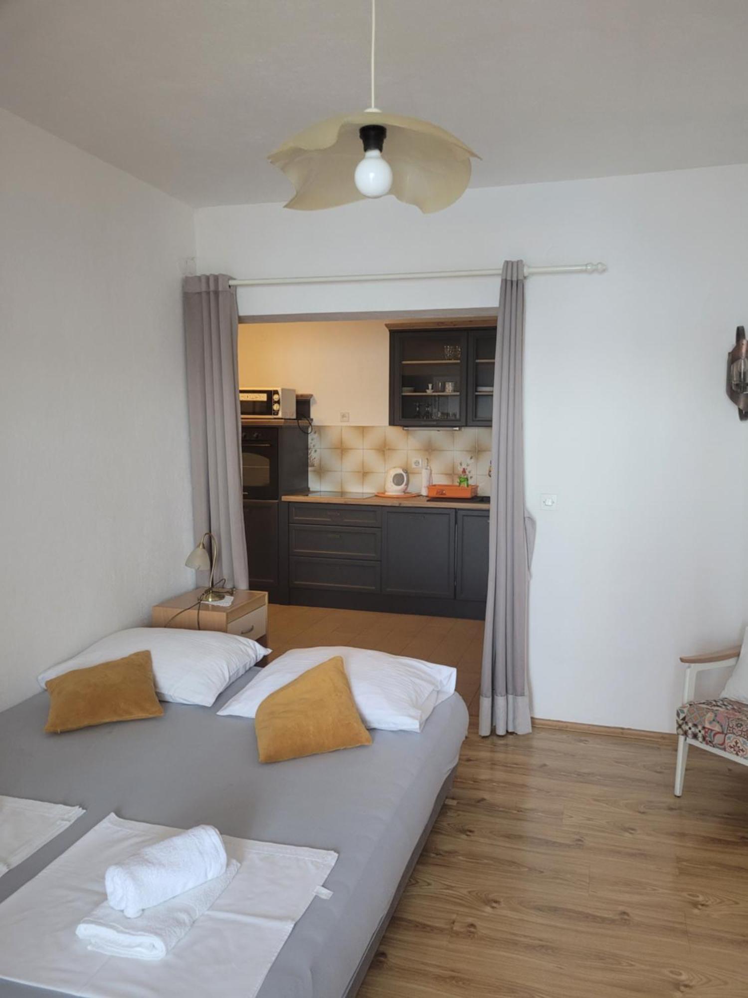 Apartments Coko Omis Phòng bức ảnh