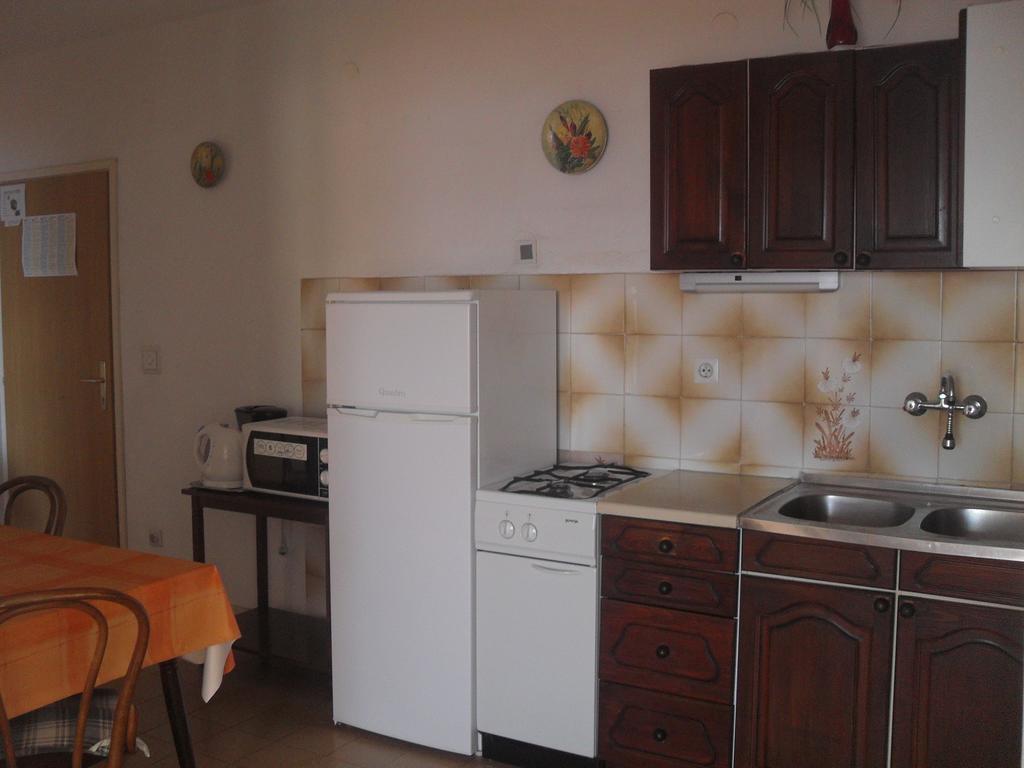 Apartments Coko Omis Phòng bức ảnh