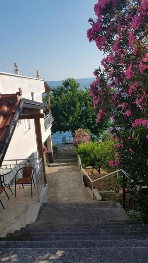 Apartments Coko Omis Ngoại thất bức ảnh